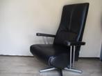 NIEUWSTAAT Tulipa / De Toekomst relax fauteuil zwart leder, Ophalen of Verzenden, Zo goed als nieuw, Metaal, 50 tot 75 cm