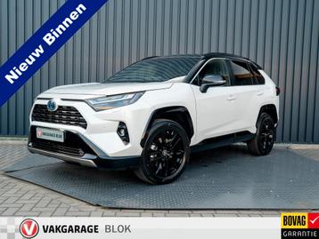 Toyota RAV4 2.5 Hybrid AWD Style/ Bi-Tone | Stoel & Stuur ve beschikbaar voor biedingen