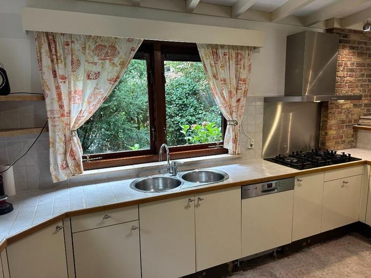 Keuken, met apparatuur [zelf demonteren], Huis en Inrichting, Keuken | Complete keukens, Gebruikt, U-keuken, Crème, Overige materialen