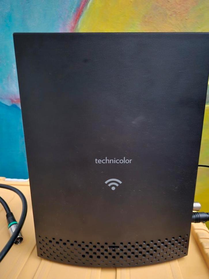 Ziggo Technicolor TC7210 Modem Router, Computers en Software, Routers en Modems, Ophalen of Verzenden
