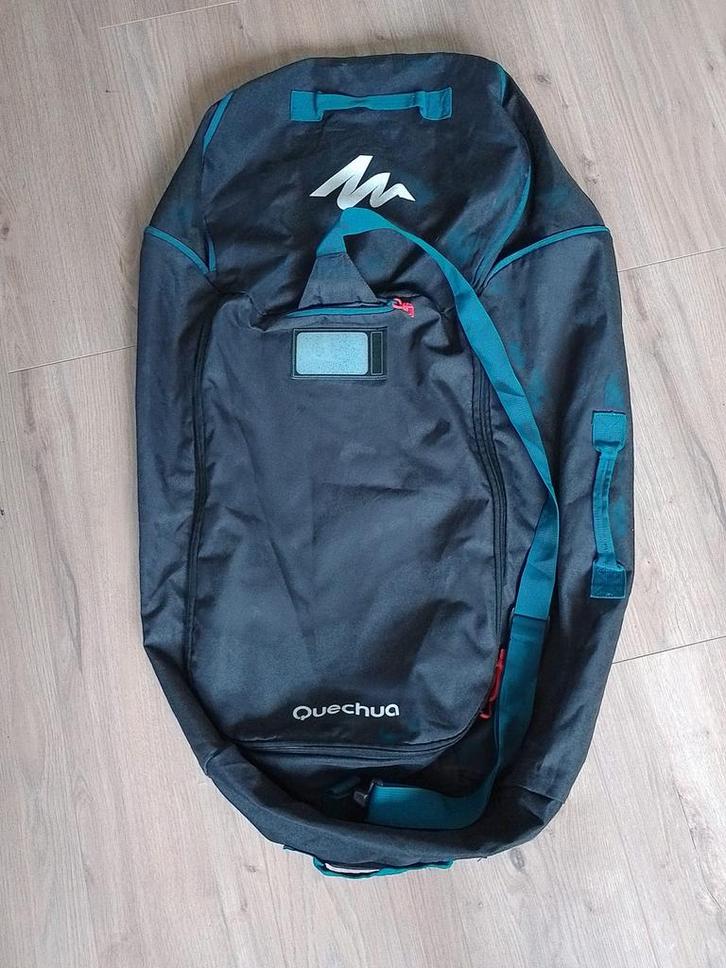 Quechua Reistas / Vliegtuigtas, Sport en Fitness, Bergsport en Wandelen, Zo goed als nieuw, Rugzak, Ophalen of Verzenden