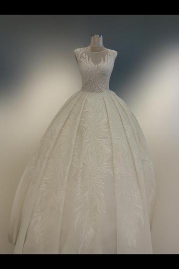 Trouw Jurk beschikbaar voor biedingen