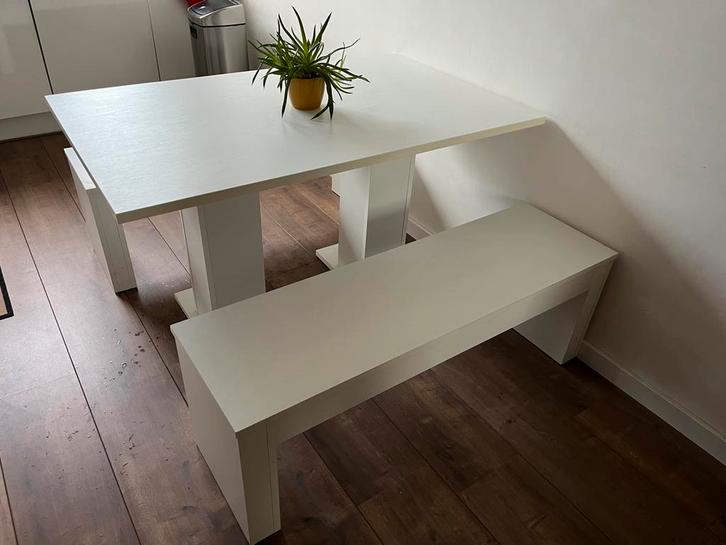 Mooie eethoek met tafel en bankjes klein prijsje, Huis en Inrichting, Tafels | Eettafels, Gebruikt, 50 tot 100 cm, 100 tot 150 cm