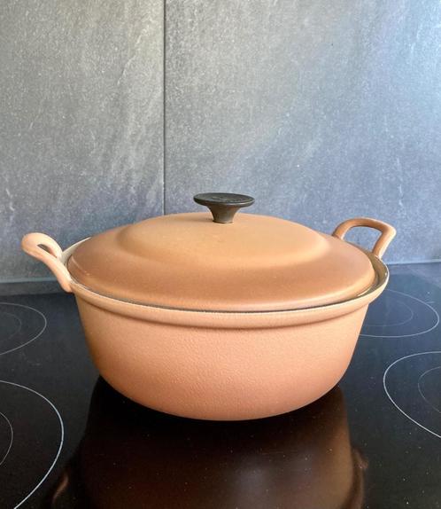 Le Creuset France: grote braadpan, gietijzer, bruin, 28 cm., Huis en Inrichting, Keuken | Potten en Pannen, Gebruikt, Koekenpan of Braadpan