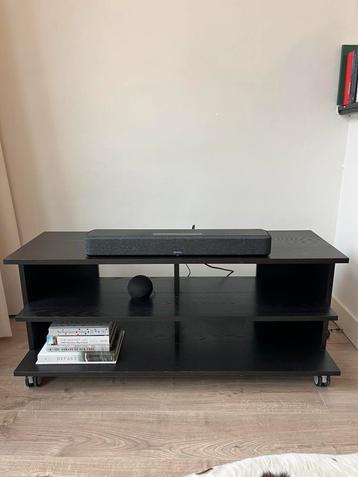 Zwarte TV meubel met planken beschikbaar voor biedingen