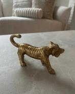 Goudkleurig Tijger Beeldje - Leuk Decoratie!, Tuin en Terras, Tuinbeelden, Verzenden, Zo goed als nieuw, Metaal, Dierenbeeld