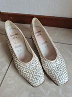 Pump Jenny by Ara, maat 6, Kleding | Dames, Schoenen, Ophalen of Verzenden, Zo goed als nieuw, Beige