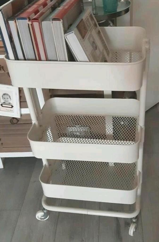Ikea kast Billy 106x80x28cm beuken + Raskog trolley roltafel, Huis en Inrichting, Kasten | Overige, Gebruikt, Ophalen