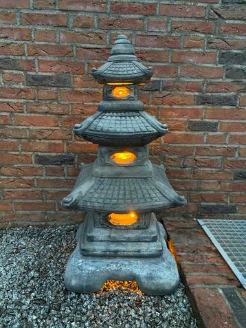 Pagode 3 Daks , hoogte 95 cm beschikbaar voor biedingen