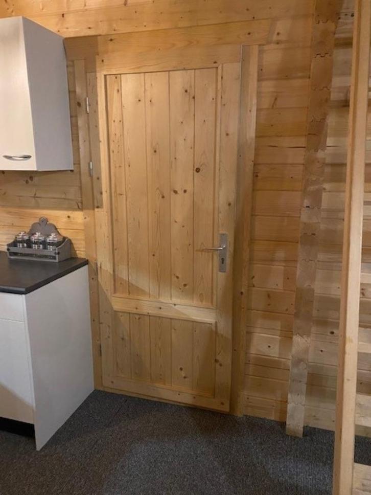 Vuren enkele dichte deur, Tuin en Terras, Bergingen en Tuinkasten, Nieuw, Overige typen, Hout, Ophalen