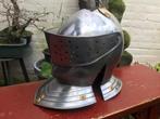 mooie metalen ridderhelm, goede replika, Ophalen of Verzenden, Helm of Baret