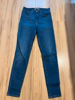 Levi’s, Blauw, Ophalen of Verzenden, Zo goed als nieuw, W28 - W29 (confectie 36)