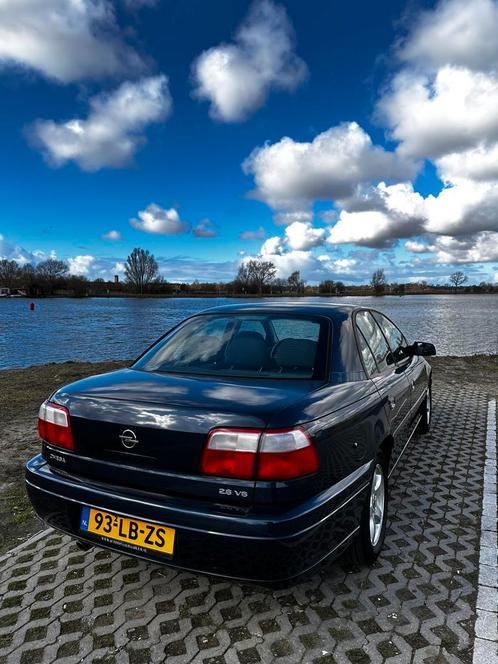 Opel Omega 2.6 I V6 SDN AUT 2002 Blauw | YOUNGTIMER, Auto's, Opel, Particulier, Omega, Benzine, F, Sedan, Automaat, Origineel Nederlands