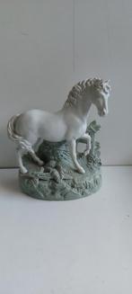 Porseleinen paard h 26 b22 oor gelijmd, Antiek en Kunst, Antiek | Porselein, Ophalen