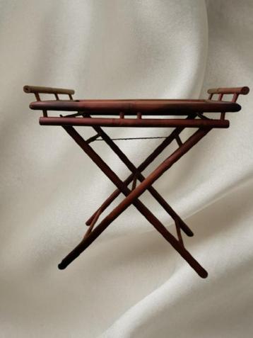 Sidetable beschikbaar voor biedingen