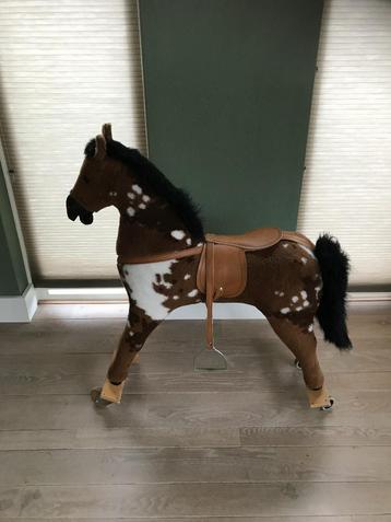 oud speelgoed paard beschikbaar voor biedingen