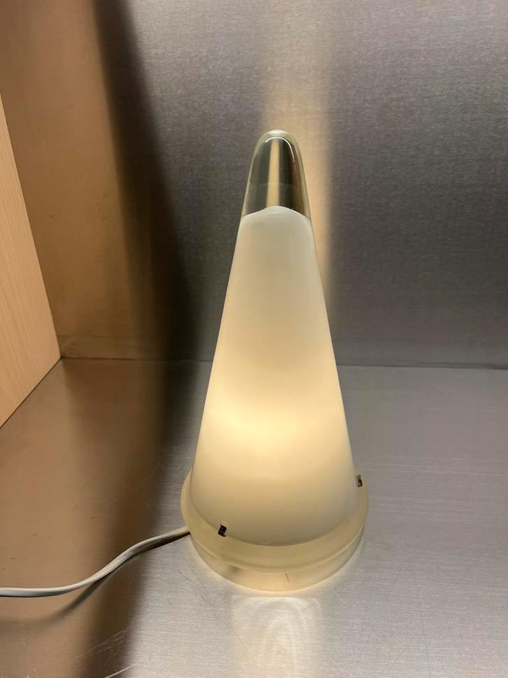 Eglo tafellamp, Huis en Inrichting, Lampen | Wandlampen, Zo goed als nieuw, Glas, Ophalen of Verzenden