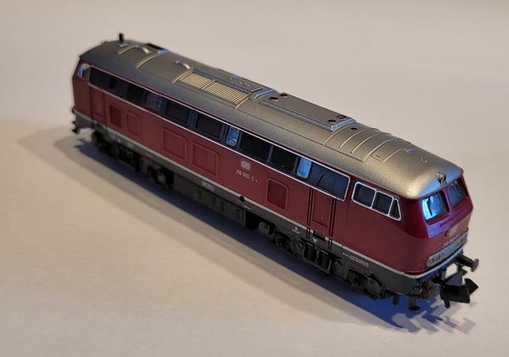 N-spoor Loc 7232 Fleischmann Piccolo BR210 DB Diesel+ doos, Hobby en Vrije tijd, Modeltreinen | N-Spoor, Zo goed als nieuw, Locomotief