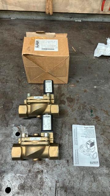 Burkert 5281 magneetventiel magneetklep afsluiter nieuw beschikbaar voor biedingen