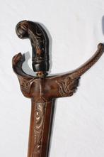 Javaanse keris, Ophalen