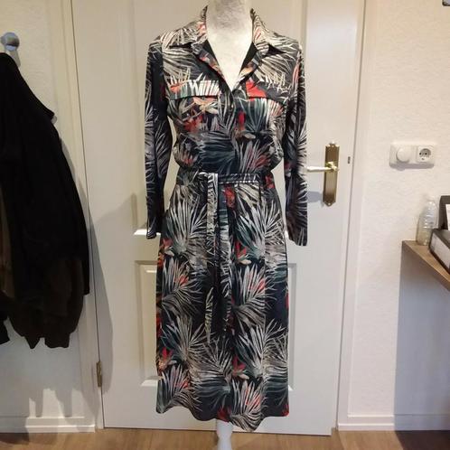 K design jurk, Kleding | Dames, Jurken, Nieuw, Maat 38/40 (M), Overige kleuren, Ophalen of Verzenden