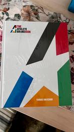 The Athlete BrandBook, Ophalen of Verzenden, Nieuw, Poeder of Drank