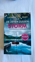 Lucinda Riley - Storm, Lucinda Riley, Ophalen of Verzenden, Zo goed als nieuw, Nederland