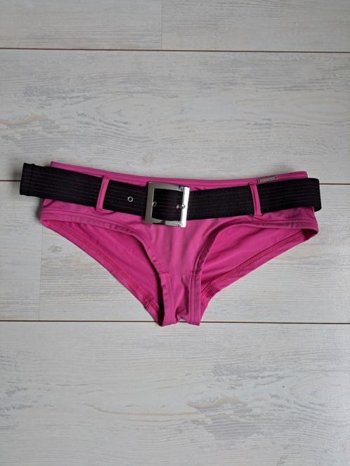 Bikinibroekje Sapph roze - maat S 36, Kleding | Dames, Badmode en Zwemkleding, Gedragen, Zwembroek of Short, Roze, Ophalen of Verzenden