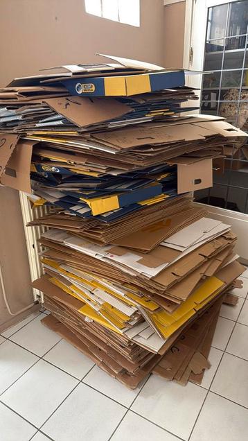 Verhuisdozen verschillende soorten en maten beschikbaar voor biedingen