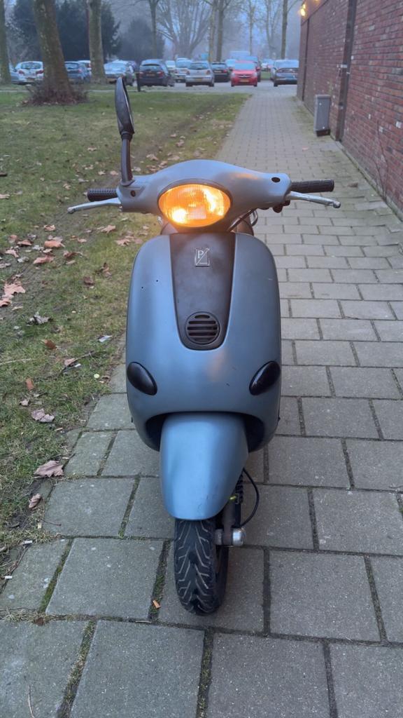 Vespa et2 brom 50cc teruil of tekoop, Fietsen en Brommers, Scooters | Vespa, Overige modellen, Tweetakt, Ophalen