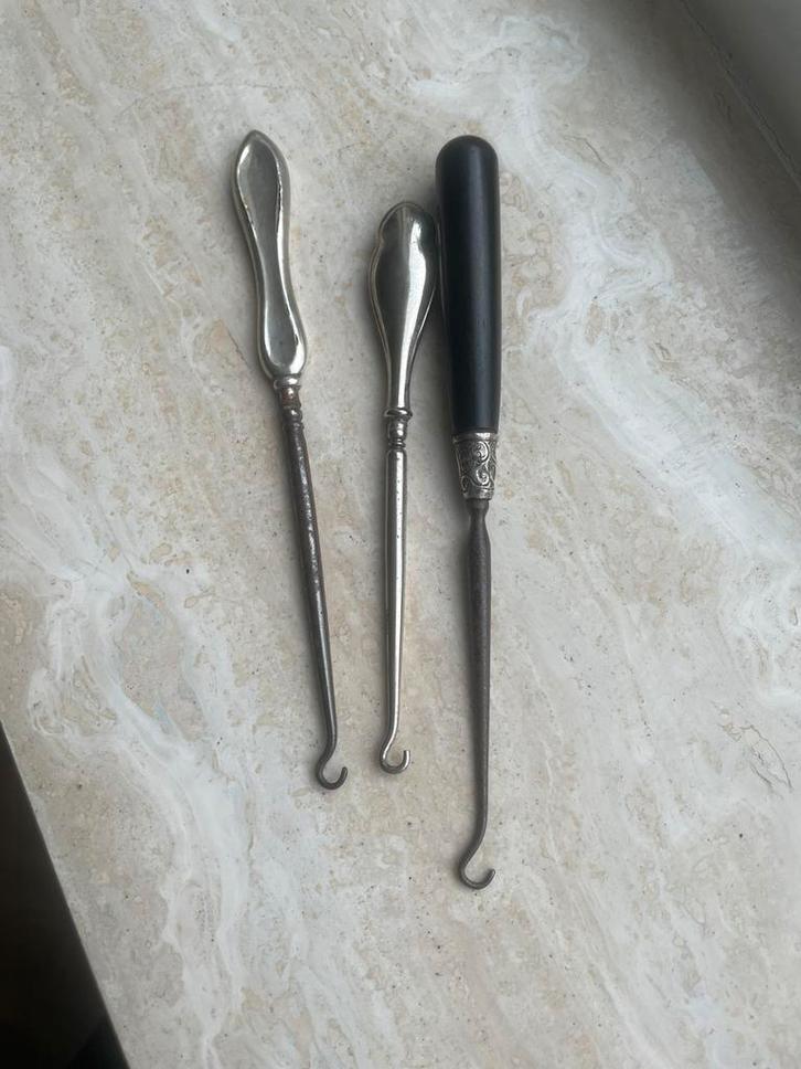 3 Zilveren veterhaken, Antiek en Kunst, Antiek | Overige Antiek, Ophalen of Verzenden