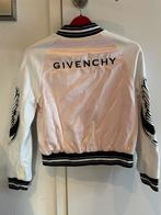 Givenchy jas met leuke mouwen 10 jaar, Kinderen en Baby's, Kinderkleding | Maat 140, Meisje, Givenchy, Ophalen of Verzenden, Jas