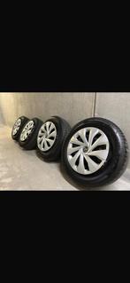 Goodyear zomerbanden 185/65R15, Ophalen, Zo goed als nieuw
