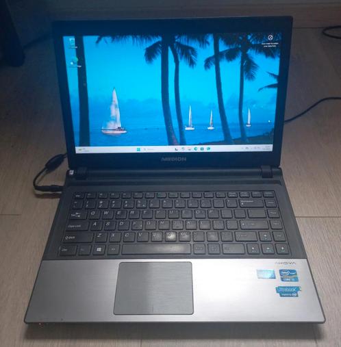 Medion Akoya Ultrabook, Computers en Software, Windows Laptops, Gebruikt, 14 inch, SSD, 2 tot 3 Ghz, 8 GB, Qwerty, Ophalen of Verzenden