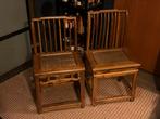 Antieke Chinese houten stoelen uit 1930 - 2 stuks, Antiek en Kunst, Antiek | Meubels | Stoelen en Banken, Ophalen of Verzenden