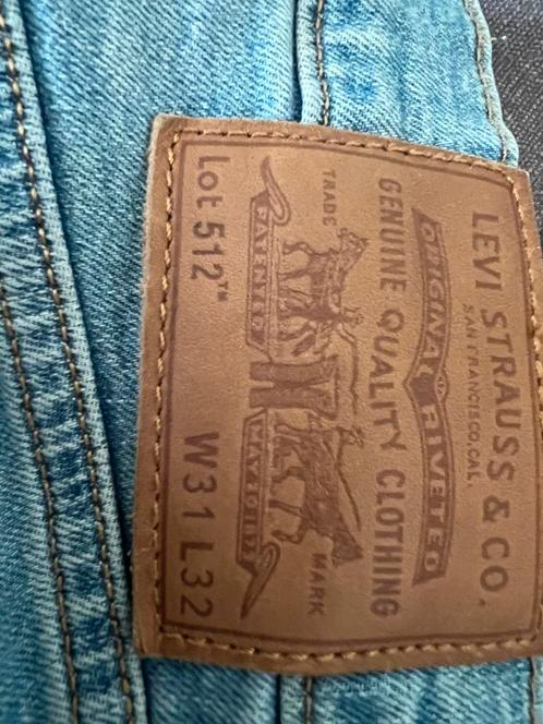 Levi's Tapered Fit Jeans - Maat 31/32 - Mooie staat, Kleding | Heren, Broeken en Pantalons, Gedragen, Overige maten, Blauw, Ophalen of Verzenden