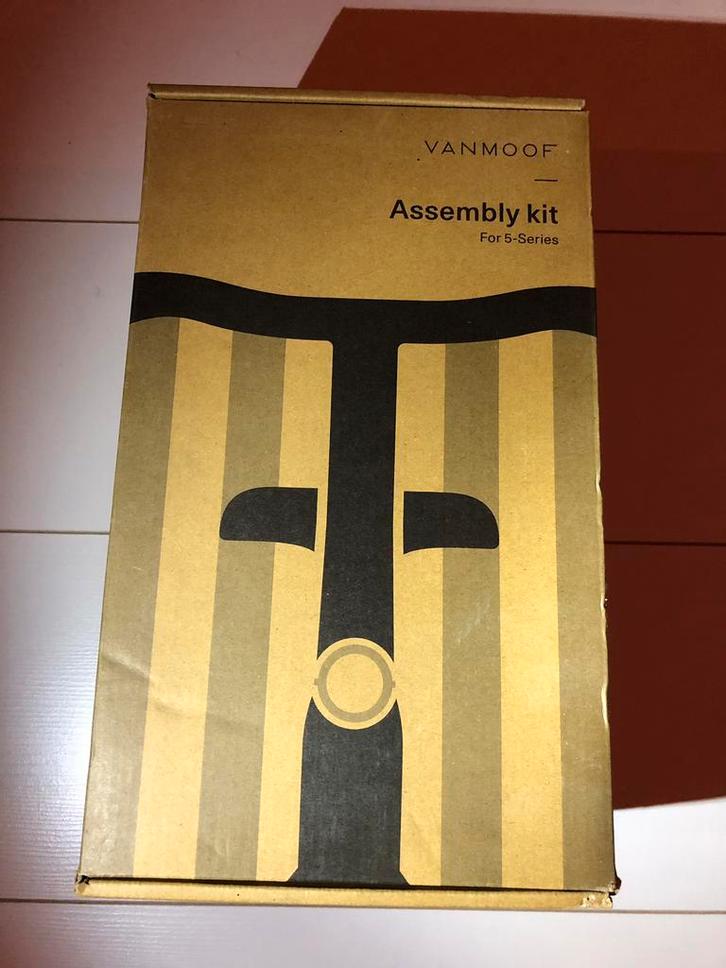 Vanmoof toolbox, Boeken, Kunst en Cultuur | Architectuur, Zo goed als nieuw, Architecten, Ophalen