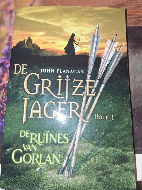 John Flanagan - De ruïnes van Gorlan, Boeken, Kinderboeken | Jeugd | 10 tot 12 jaar, Zo goed als nieuw, Ophalen