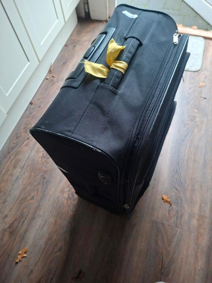 Zwarte Reiskoffer met Wieltjes, Sieraden, Tassen en Uiterlijk, Koffers, Gebruikt, Hard kunststof, Uitschuifbare handgreep, Wieltjes