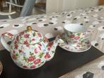 Theeservies met theepot en kopjes, Gebruikt, Ophalen of Verzenden, Overige stijlen, Porselein