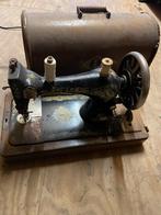 Ouderwetse naaimachine, Antiek en Kunst, Antiek | Naaimachines, Ophalen of Verzenden
