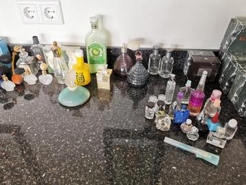 Parfum Flesjes beschikbaar voor biedingen