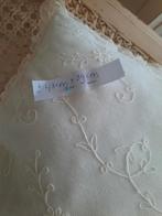 Prachtig kussen met Frans Antiek kant 22,50€, Antiek en Kunst, Curiosa en Brocante, Ophalen of Verzenden