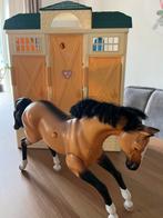 Barbie Manege/Paardenstal met Paard, Ophalen of Verzenden, Gebruikt, Barbie