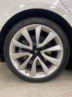 Tesla m 3 perf. velgen 19” all season Michelin nieuw, Gebruikt, Banden en Velgen, Winterbanden, 235 mm