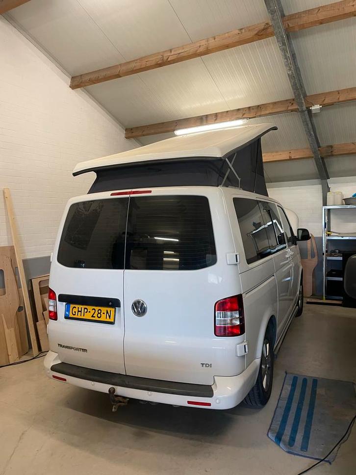 Volkswagen T5 Buscamper - Klaar voor de Vakantie!, Caravans en Kamperen, Campers, Particulier, tot en met 4, Buscamper of Camperbus