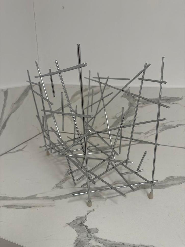 Alessi Tijdschriftenrek - Design Object, Huis en Inrichting, Woonaccessoires | Krantenbakken en Lectuurbakken, Zo goed als nieuw