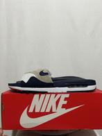 Maat 48,5 - Nike Air Max 1 Slide Obsidian University Red, Slippers, Overige kleuren, Verzenden, Nike