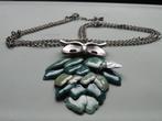 Ketting met gekleurde groene uil / vogel eraan, Met hanger, Ophalen of Verzenden, Zo goed als nieuw, Groen