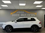 Volkswagen Tiguan 1.4 TSI eHybrid Elegance Trekhaak/HeadUpDi, Automaat, 1716 kg, Zwart, 4 cilinders